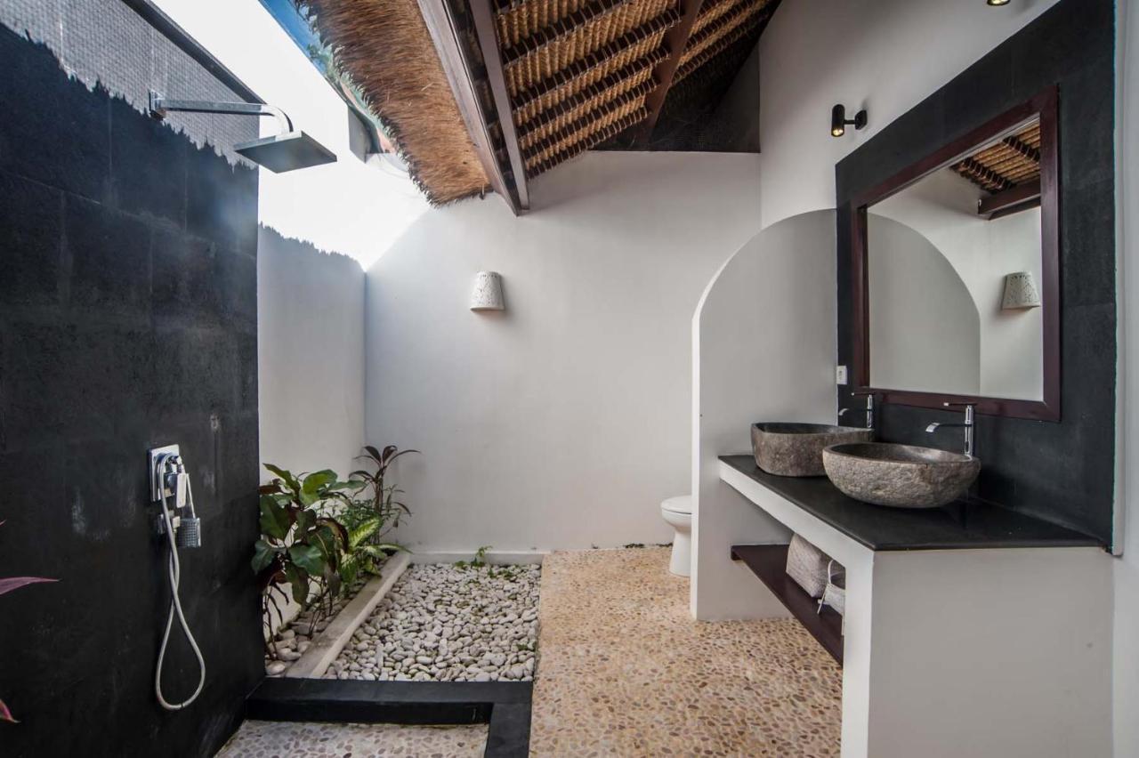 Villa Michiko Uluwatu Buitenkant foto