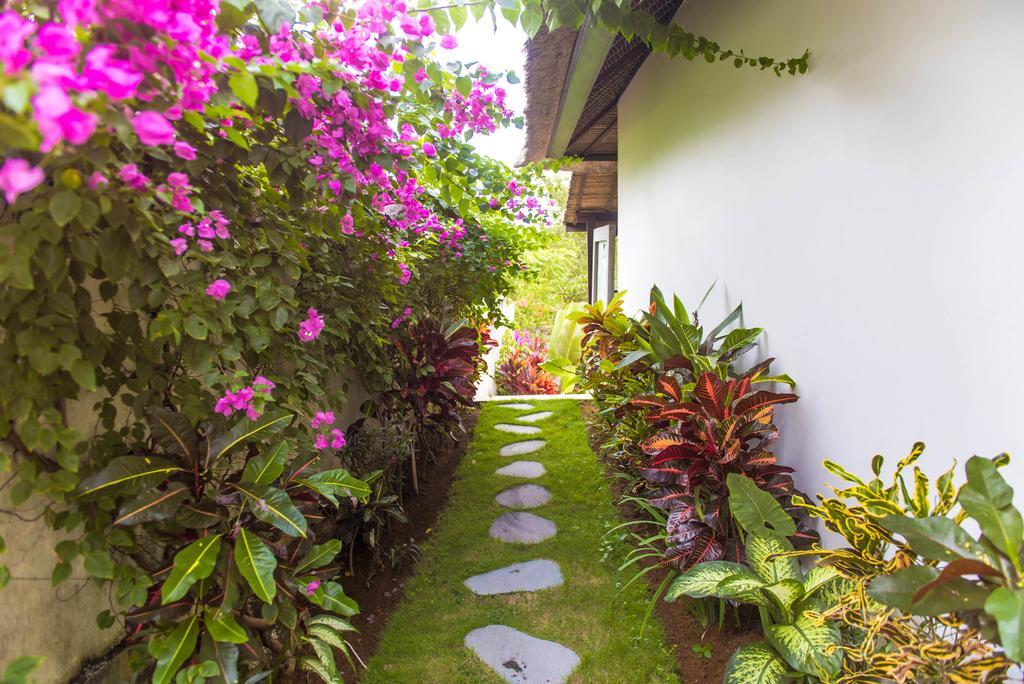 Villa Michiko Uluwatu Buitenkant foto