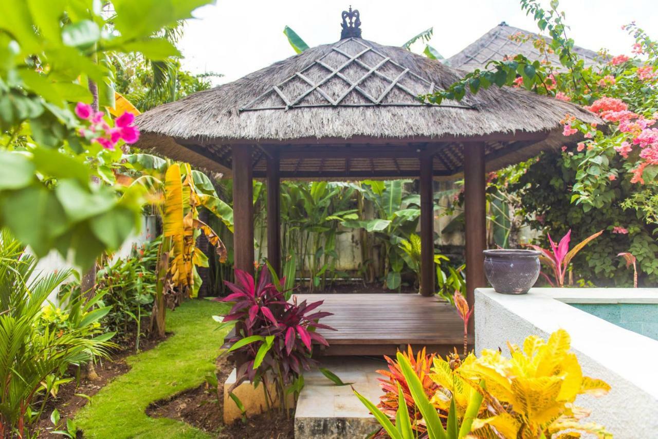 Villa Michiko Uluwatu Buitenkant foto